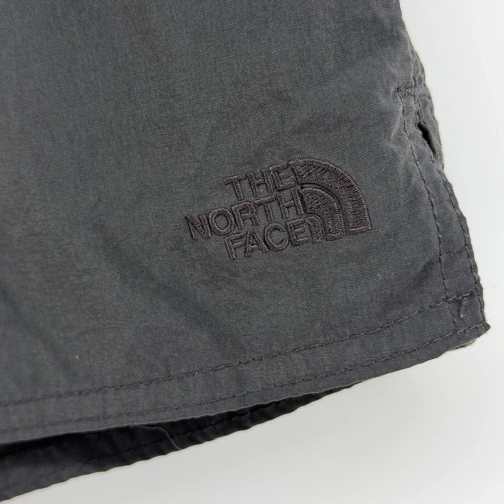 The North Face Belted Nylon Shorts Mens Large Black Hiking Gorpcore 6 Inseam